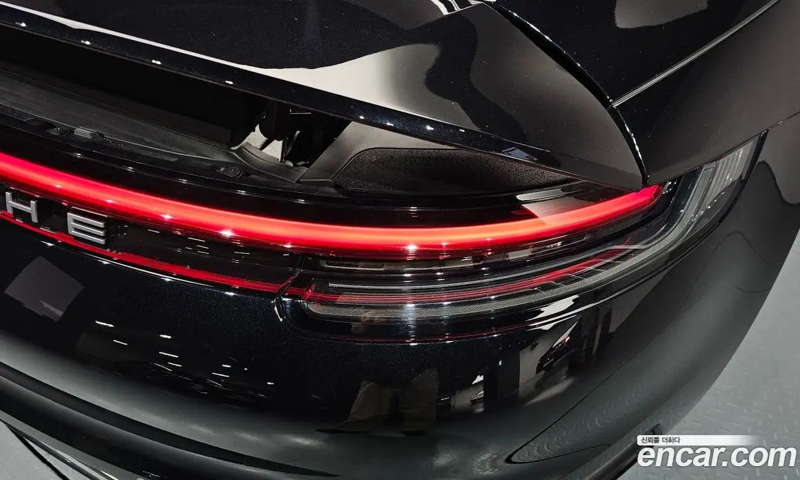 Porsche 911 2024 3.0 автомат (гидро), фото 8 Porsche 911 2024 3.0 автомат (гидро), фото 8