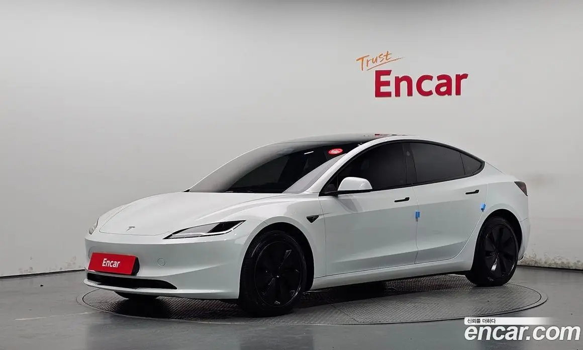 Tesla Model 3 2024 0.2 автомат (гидро), фото 1 Tesla Model 3 2024 0.2 автомат (гидро), фото 1