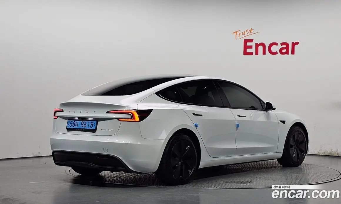 Tesla Model 3 2024 0.2 автомат (гидро), фото 2 Tesla Model 3 2024 0.2 автомат (гидро), фото 2