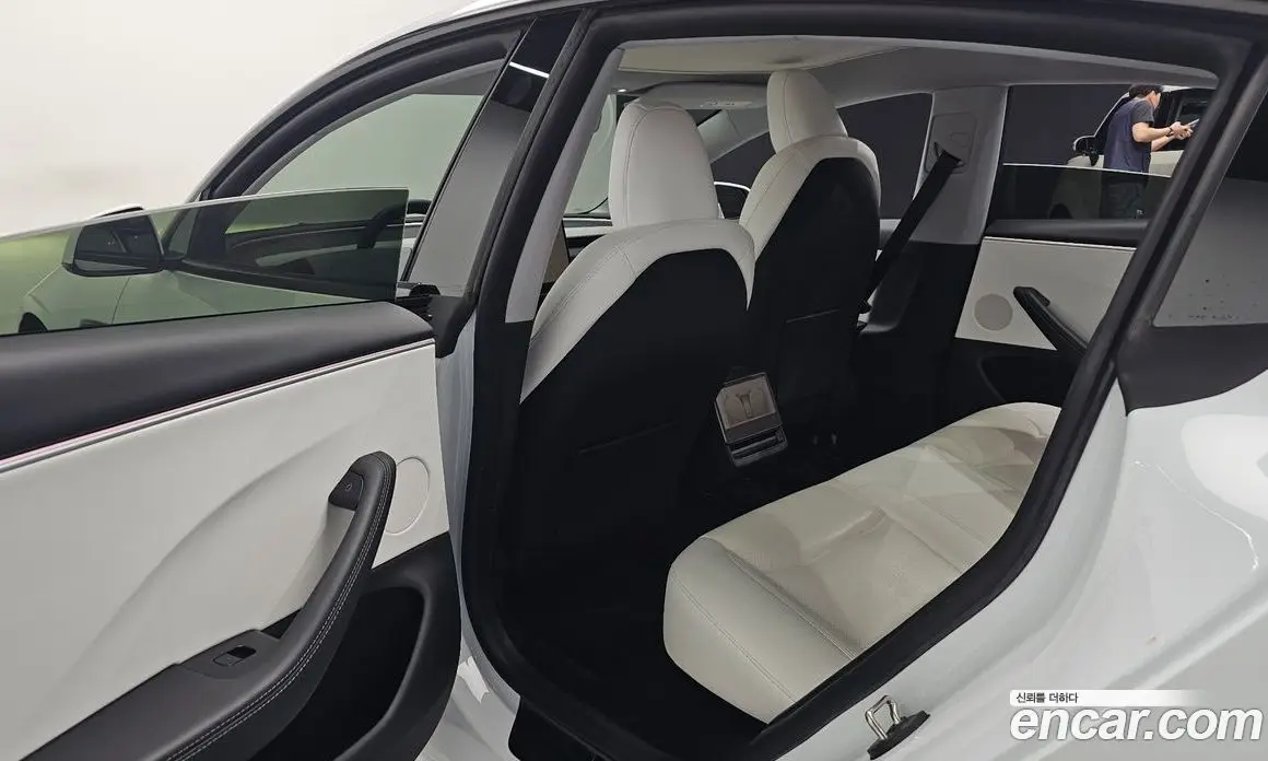 Tesla Model 3 2024 0.2 автомат (гидро), фото 12 Tesla Model 3 2024 0.2 автомат (гидро), фото 12