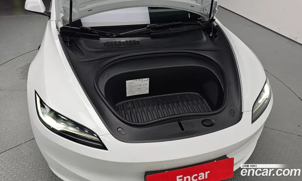 Tesla Model 3 2024 0.2 автомат (гидро), фото 6 Tesla Model 3 2024 0.2 автомат (гидро), фото 6