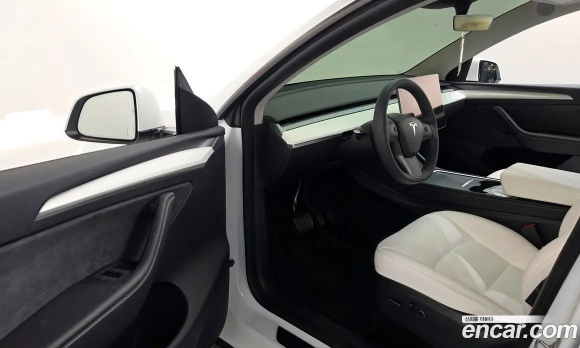 Tesla Model Y 2024 0.2 автомат (гидро), фото 12 Tesla Model Y 2024 0.2 автомат (гидро), фото 12