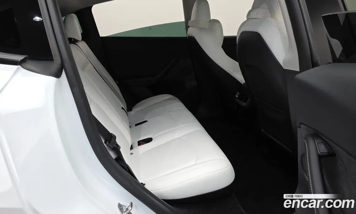 Tesla Model Y 2024 0.2 автомат (гидро), фото 16 Tesla Model Y 2024 0.2 автомат (гидро), фото 16