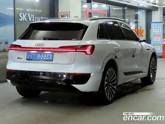 Audi Q8 e-tron 2024 автомат (гидро), миниатюра 4 Audi Q8 e-tron 2024 автомат (гидро), миниатюра 4