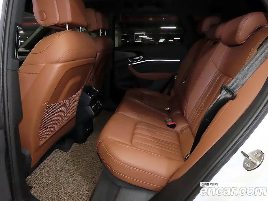 Audi Q8 e-tron 2024 автомат (гидро), фото 7 Audi Q8 e-tron 2024 автомат (гидро), фото 7