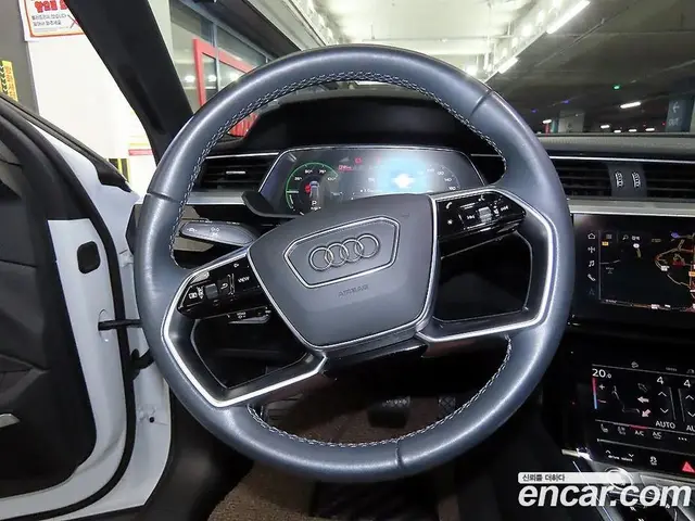 Audi Q8 e-tron 2024 автомат (гидро), миниатюра 8 Audi Q8 e-tron 2024 автомат (гидро), миниатюра 8