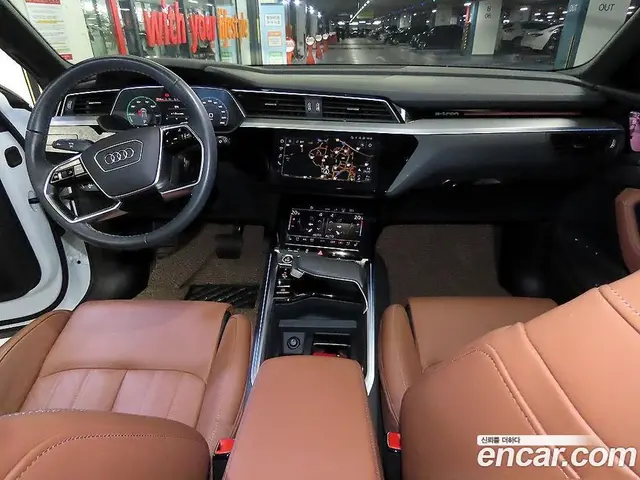 Audi Q8 e-tron 2024 автомат (гидро), миниатюра 10 Audi Q8 e-tron 2024 автомат (гидро), миниатюра 10