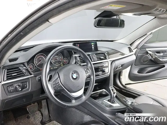 BMW 4 серия 2015 2.0 автомат (гидро), миниатюра 11 BMW 4 серия 2015 2.0 автомат (гидро), миниатюра 11