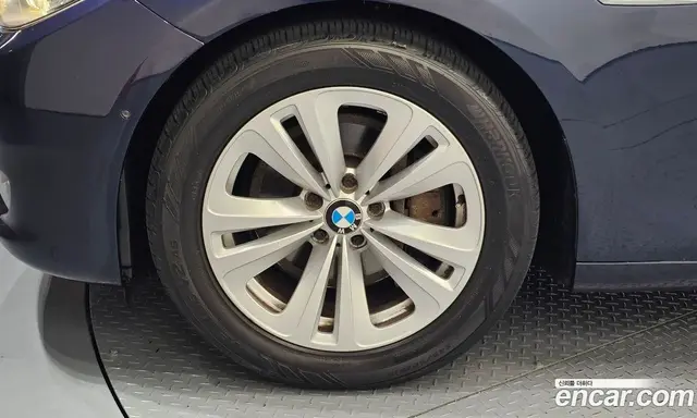 BMW 5 серия 2011 3.0 автомат (гидро), миниатюра 5