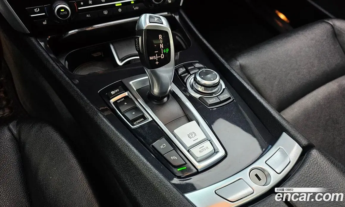 BMW 5 серия 2011 3.0 автомат (гидро), фото 9