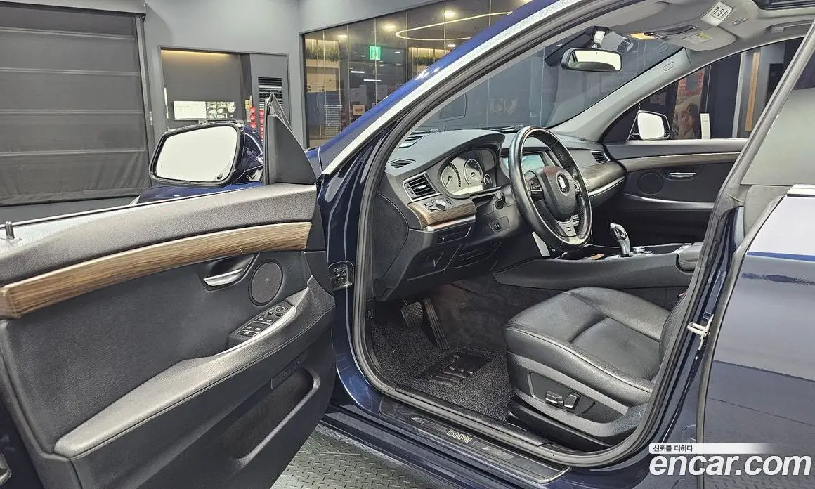 BMW 5 серия 2011 3.0 автомат (гидро), фото 10