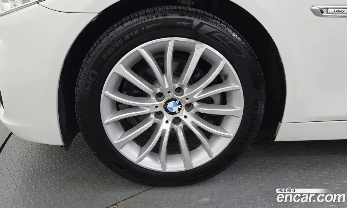 BMW 5 серия 2015 2.0 автомат (гидро), фото 5