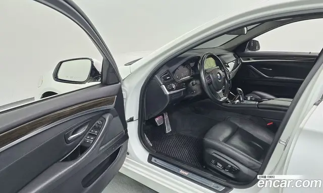 BMW 5 серия 2015 2.0 автомат (гидро), миниатюра 10