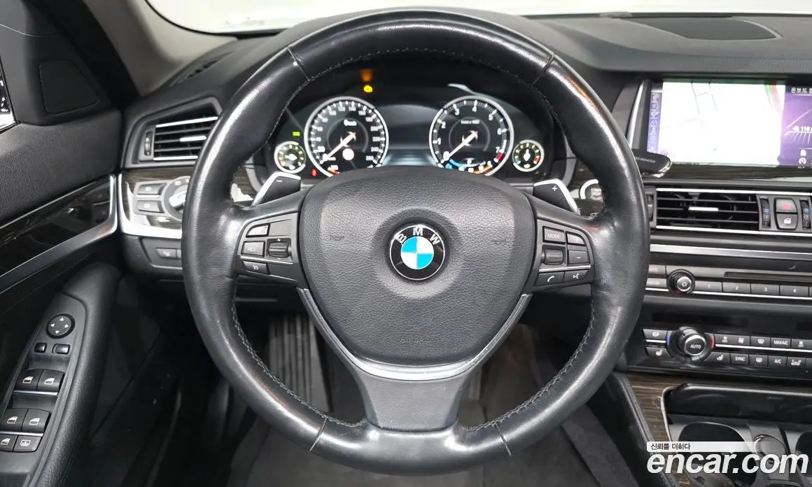BMW 5 серия 2016 2.0 автомат (гидро), фото 13