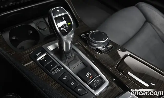 BMW 5 серия 2016 2.0 автомат (гидро), миниатюра 9