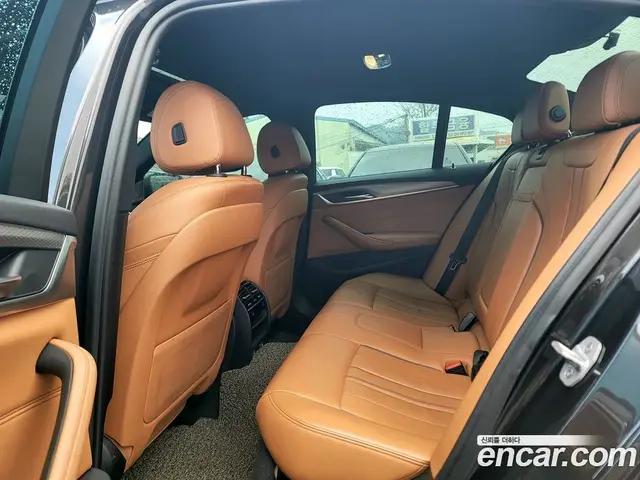 BMW 5 серия 2017 2.0 автомат (гидро), миниатюра 10