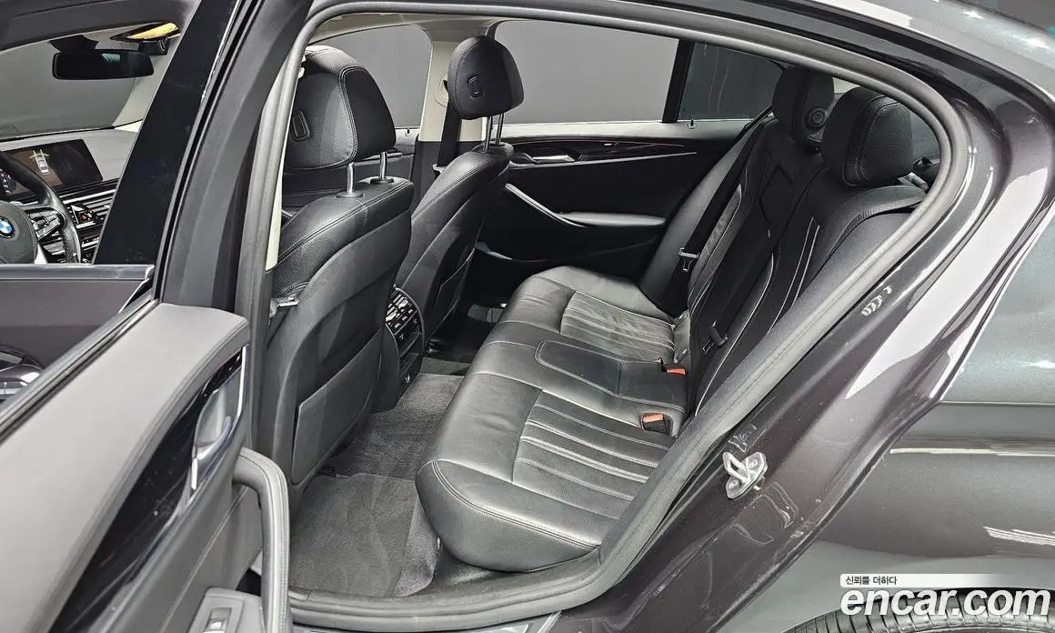 BMW 5 серия 2018 2.0 автомат (гидро), фото 13 BMW 5 серия 2018 2.0 автомат (гидро), фото 13