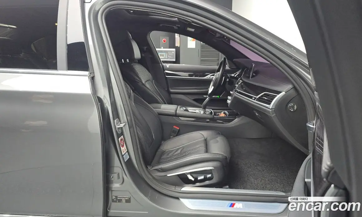 BMW 7 серия 2017 3.0 автомат (гидро), фото 16