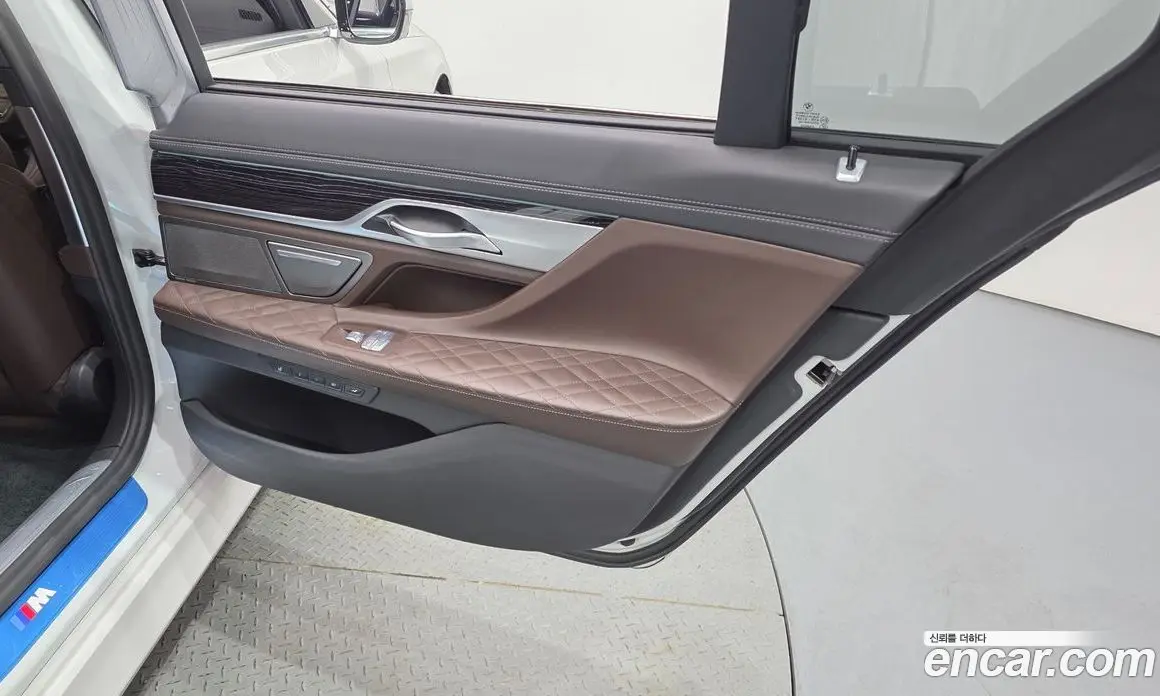 BMW 7 серия 2021 3.0 автомат (гидро), фото 15