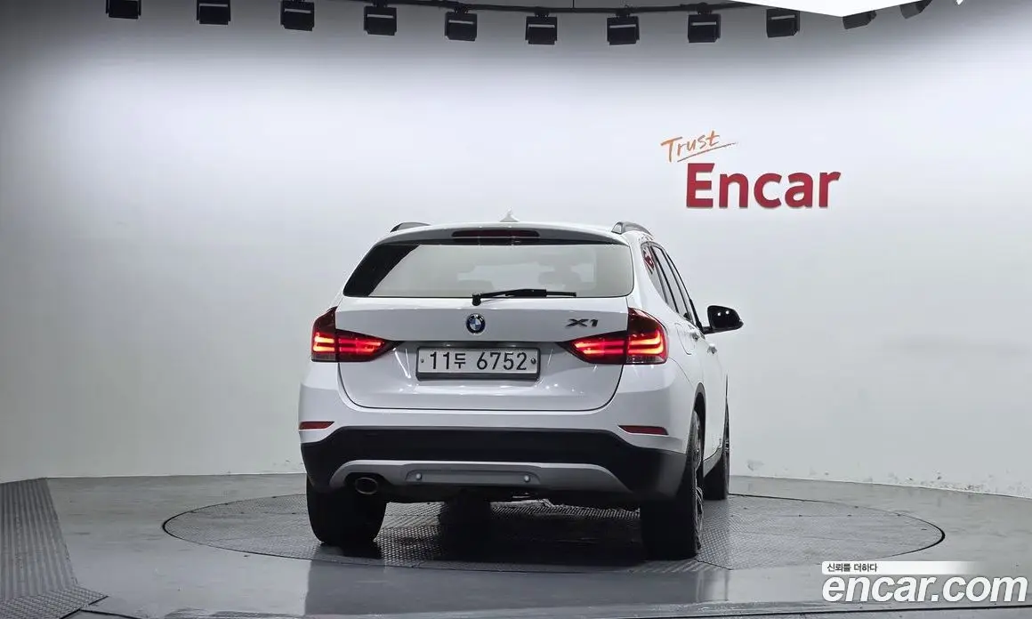BMW X1 2015 2.0 автомат (гидро), фото 4