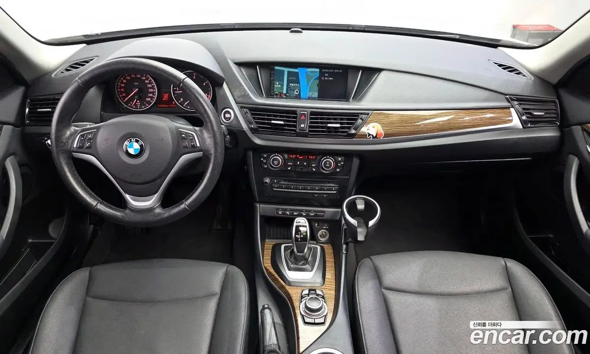 BMW X1 2015 2.0 автомат (гидро), фото 7