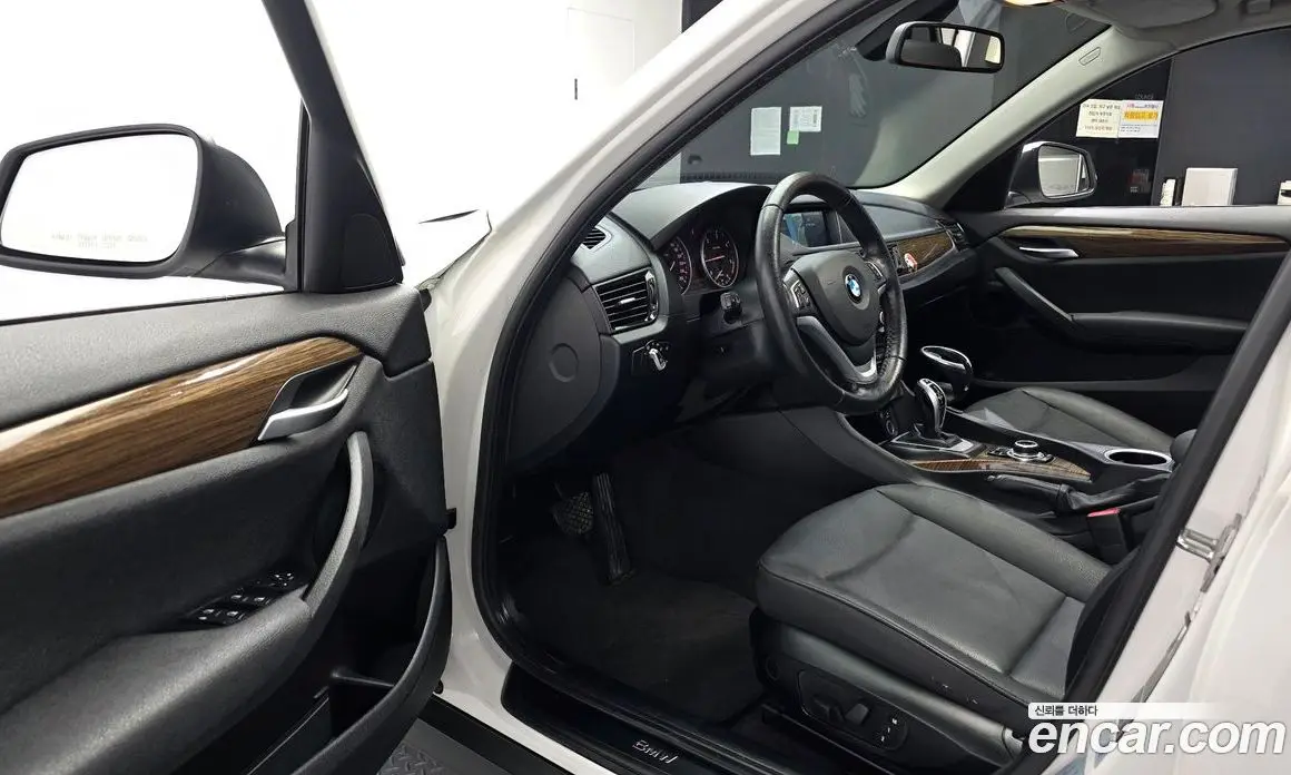 BMW X1 2015 2.0 автомат (гидро), фото 10