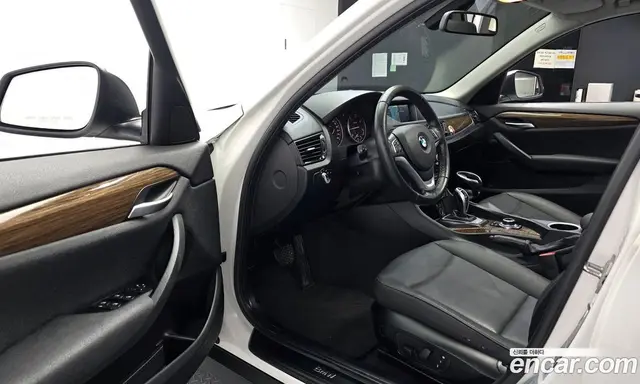 BMW X1 2015 2.0 автомат (гидро), миниатюра 10