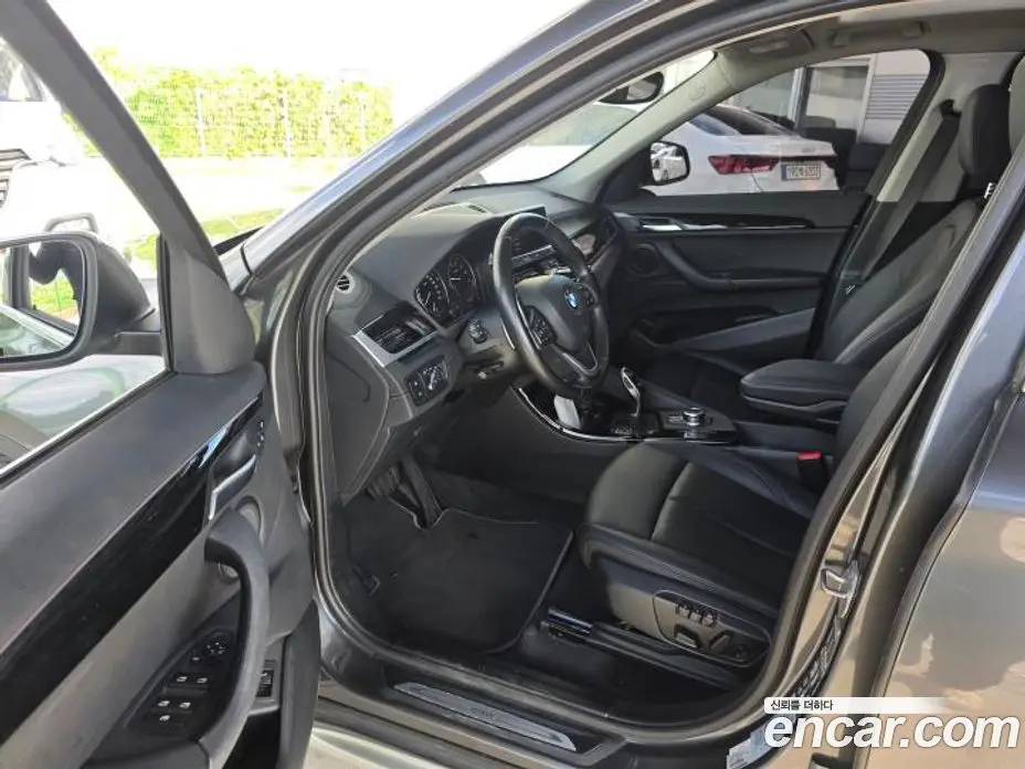 BMW X1 2022 0.2 автомат (гидро), фото 10 BMW X1 2022 0.2 автомат (гидро), фото 10