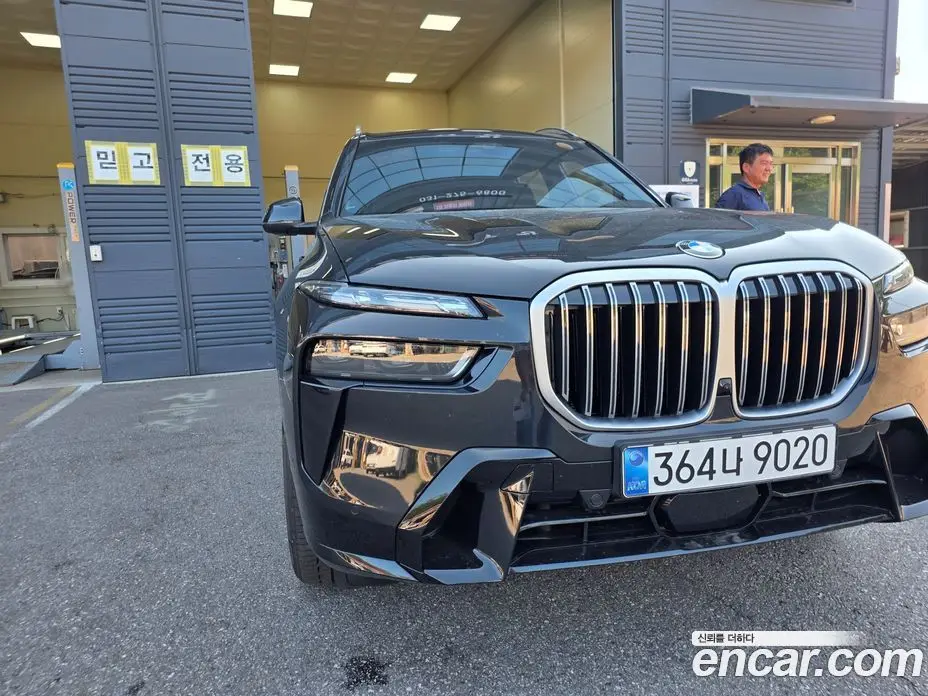 BMW X7 2026 3.0 автомат (гидро), фото 1