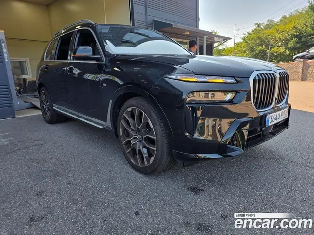 BMW X7 2026 3.0 автомат (гидро), миниатюра 3