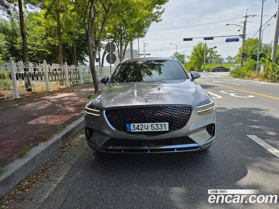 Genesis GV70 2021 2.5 автомат (гидро), фото 1 Genesis GV70 2021 2.5 автомат (гидро), фото 1