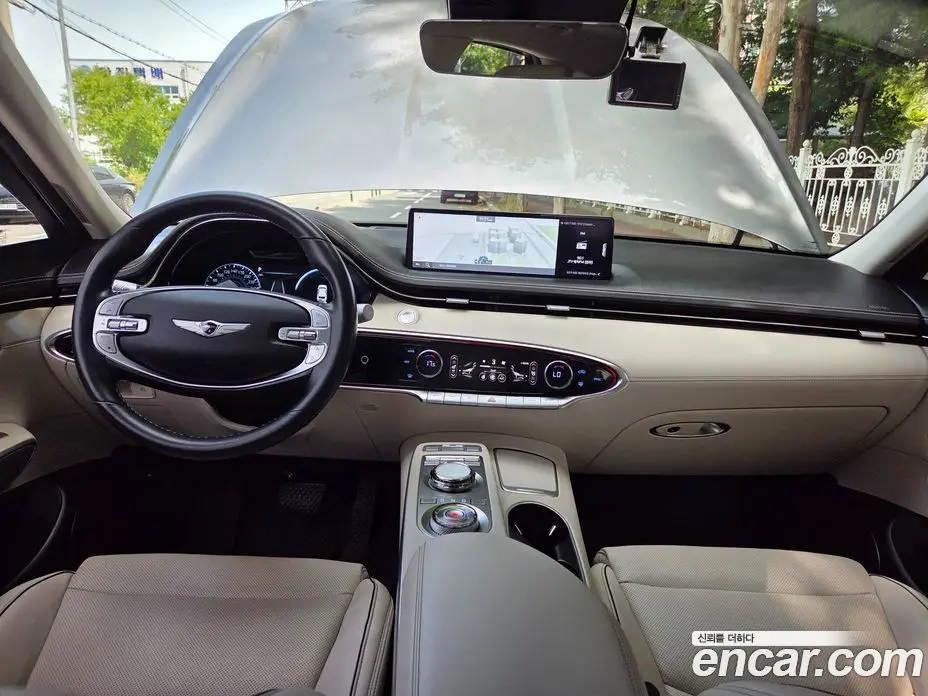 Genesis GV70 2021 2.5 автомат (гидро), фото 9 Genesis GV70 2021 2.5 автомат (гидро), фото 9