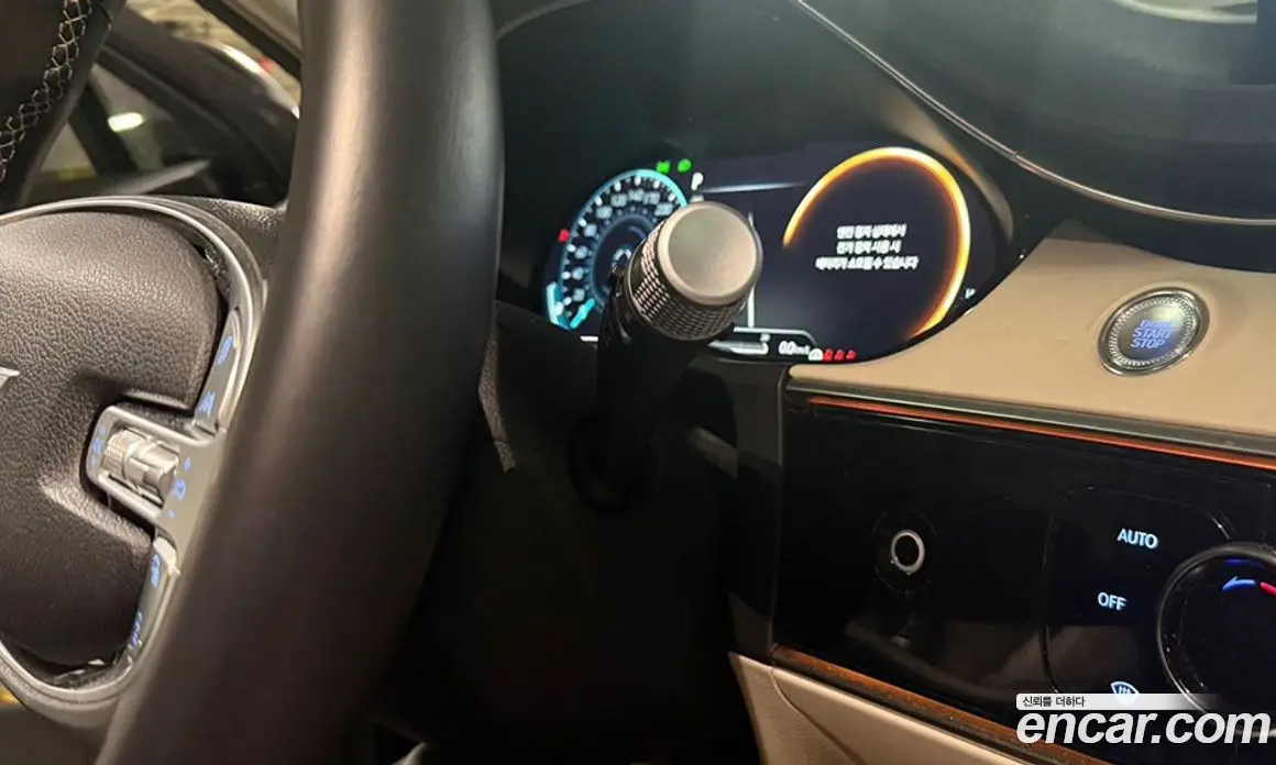 Genesis GV70 2023 2.5 автомат (гидро), фото 6