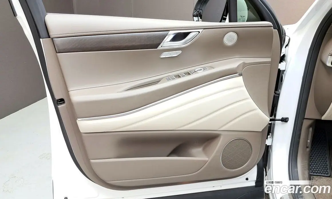 Genesis GV80 2023 2.5 автомат (гидро), фото 14 Genesis GV80 2023 2.5 автомат (гидро), фото 14