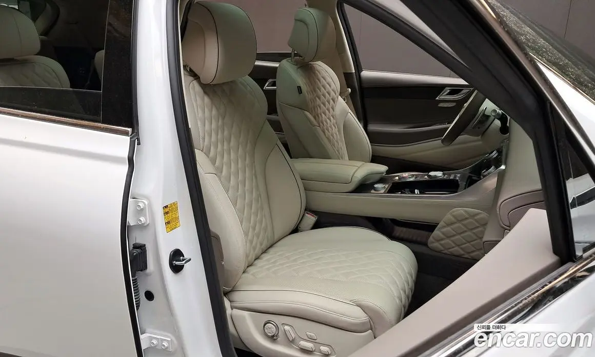 Genesis GV80 2023 2.5 автомат (гидро), фото 16 Genesis GV80 2023 2.5 автомат (гидро), фото 16