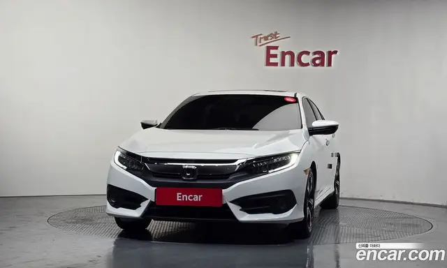 Honda Civic 2017 2.0 автомат (гидро), миниатюра 3
