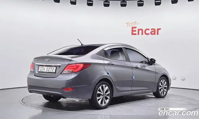 Hyundai Accent 2016 1.6 автомат (гидро), миниатюра 2