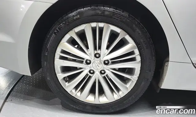 Hyundai Aslan 2015 3.3 автомат (гидро), миниатюра 5