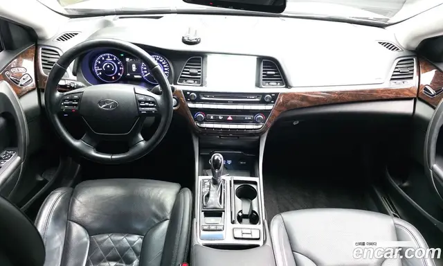 Hyundai Aslan 2015 3.3 автомат (гидро), миниатюра 7