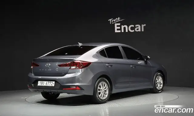 Hyundai Avante 2018 1.6 автомат (гидро), миниатюра 2 Hyundai Avante 2018 1.6 автомат (гидро), миниатюра 2