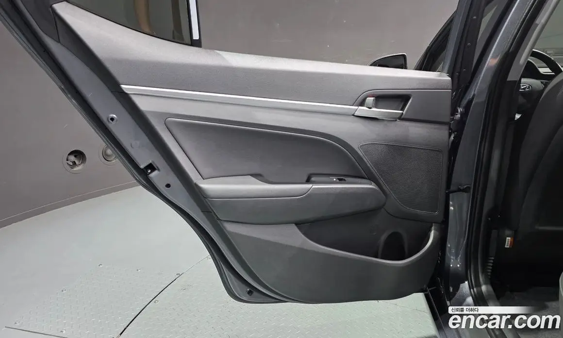 Hyundai Avante 2018 1.6 автомат (гидро), фото 15 Hyundai Avante 2018 1.6 автомат (гидро), фото 15