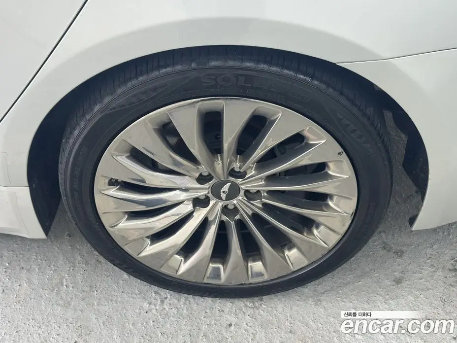 Hyundai Genesis 2013 3.3 автомат (гидро), фото 19 Hyundai Genesis 2013 3.3 автомат (гидро), фото 19