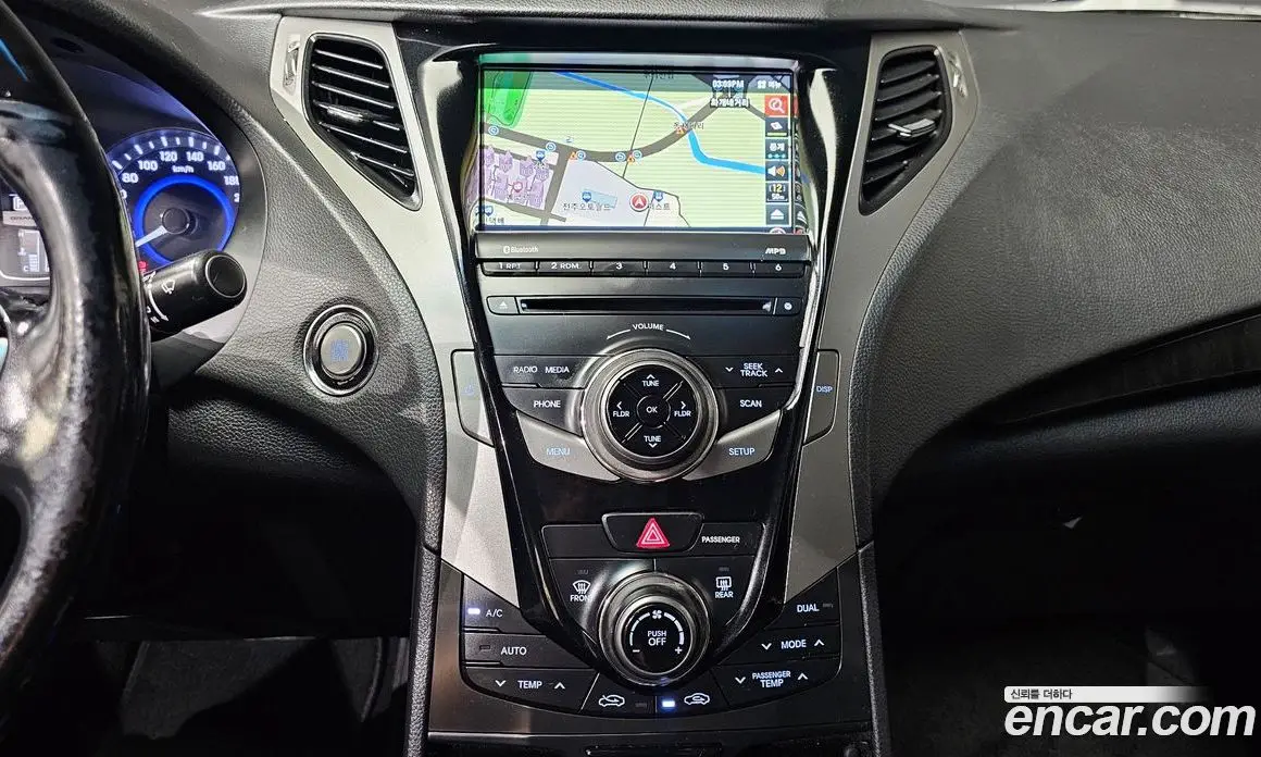 Hyundai Grandeur 2013 3.0 автомат (гидро), фото 15 Hyundai Grandeur 2013 3.0 автомат (гидро), фото 15