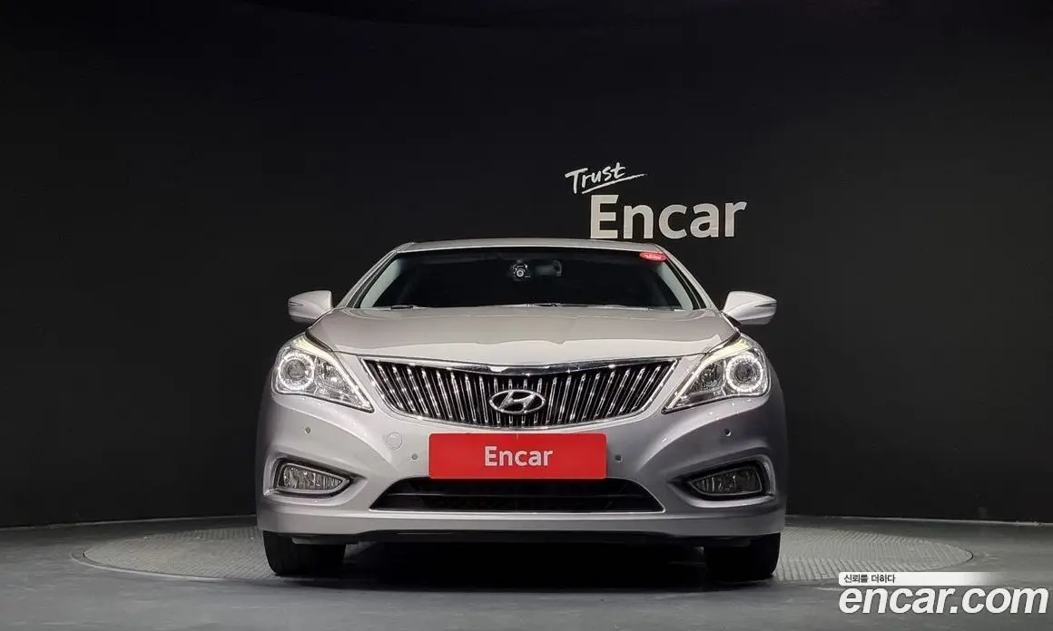 Hyundai Grandeur 2013 3.0 автомат (гидро), фото 3 Hyundai Grandeur 2013 3.0 автомат (гидро), фото 3