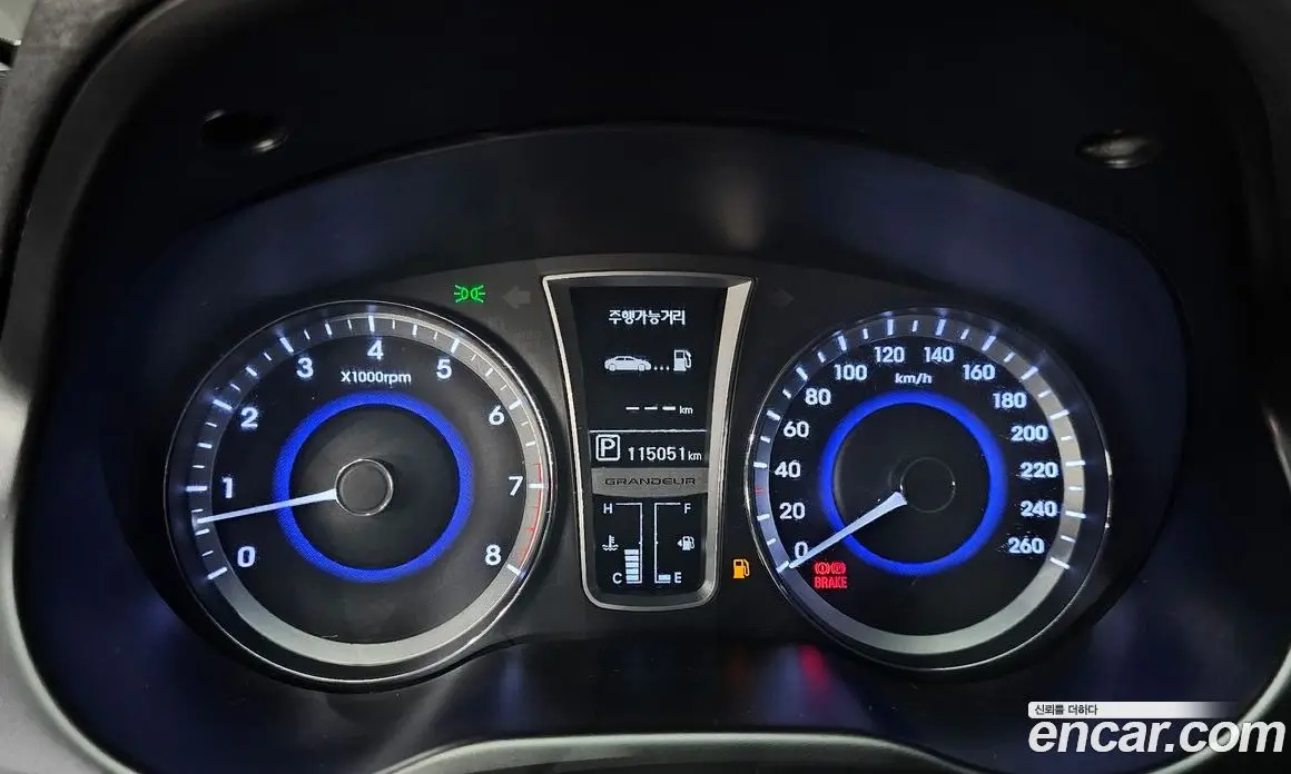 Hyundai Grandeur 2013 3.0 автомат (гидро), фото 8 Hyundai Grandeur 2013 3.0 автомат (гидро), фото 8