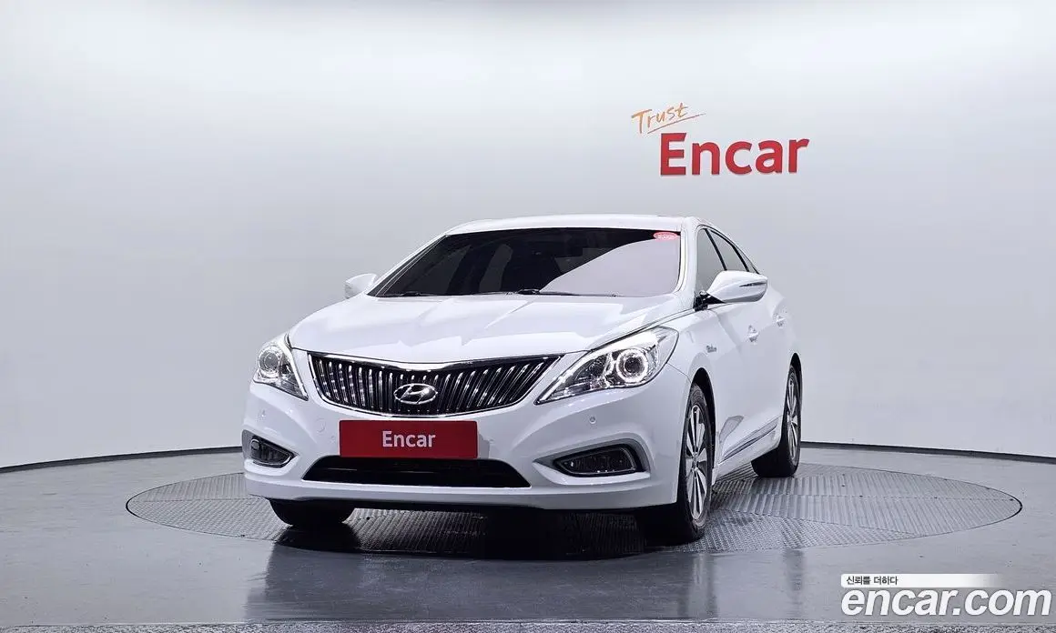 Hyundai Grandeur 2014 2.4 автомат (гидро), фото 3 Hyundai Grandeur 2014 2.4 автомат (гидро), фото 3