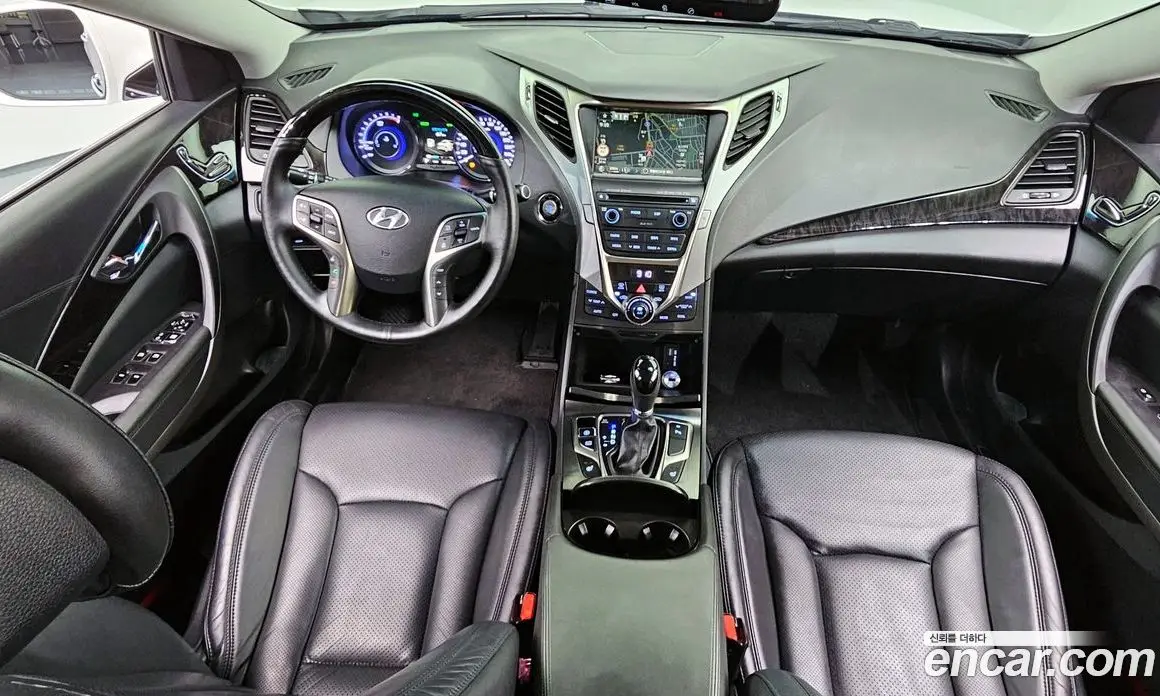 Hyundai Grandeur 2014 2.4 автомат (гидро), фото 7 Hyundai Grandeur 2014 2.4 автомат (гидро), фото 7
