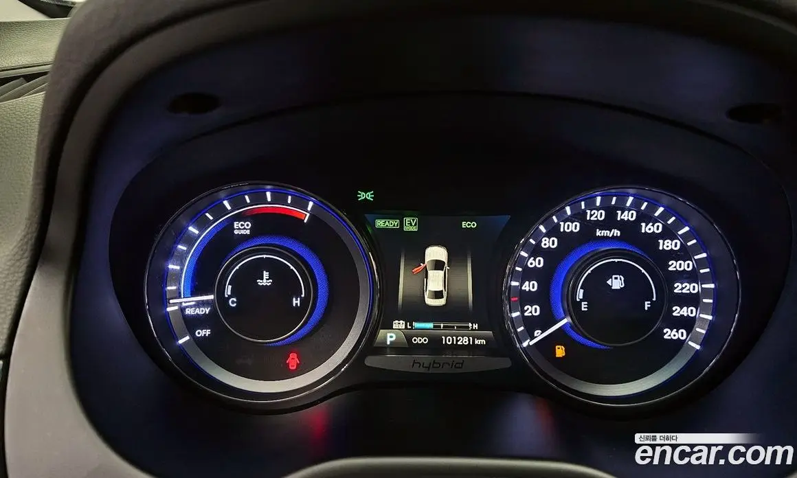 Hyundai Grandeur 2014 2.4 автомат (гидро), фото 8 Hyundai Grandeur 2014 2.4 автомат (гидро), фото 8