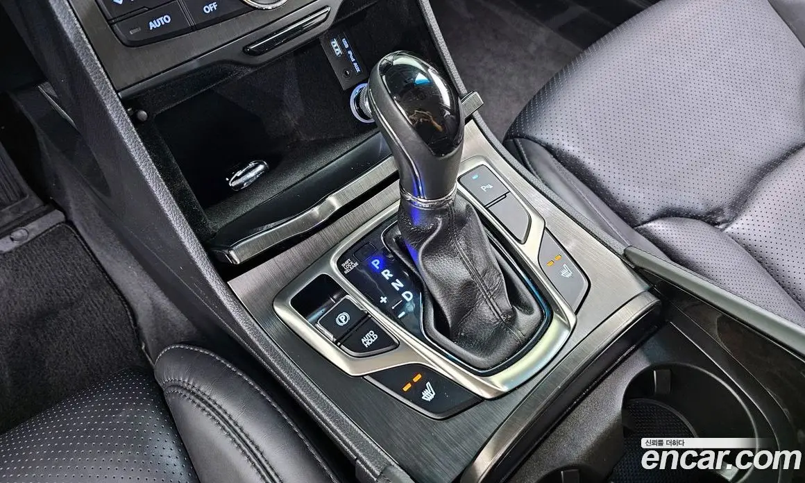 Hyundai Grandeur 2014 2.4 автомат (гидро), фото 9 Hyundai Grandeur 2014 2.4 автомат (гидро), фото 9