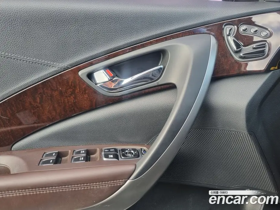 Hyundai Grandeur 2014 3.0 автомат (гидро), фото 13